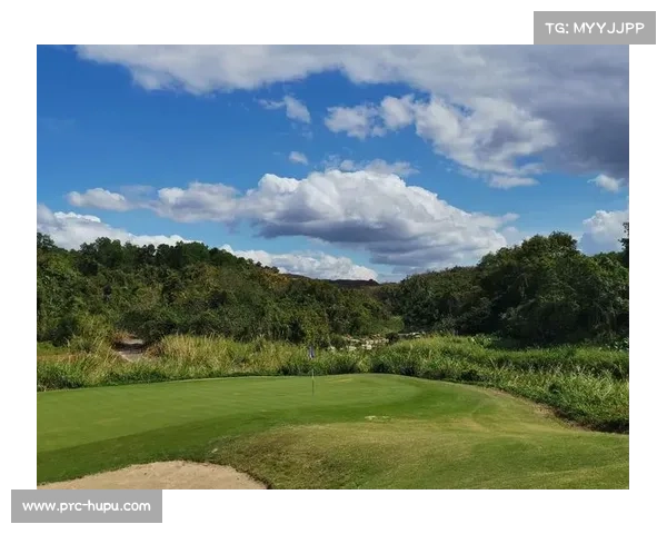 【高尔夫联赛·产业经济》特写》宁远产业园员工欧阳珍志转型感言:做高尔夫手袋工资更高 【高尔夫联赛·产业经济》特写》宁远产业园员工欧阳珍志转型感言:做高尔夫手袋工资更高